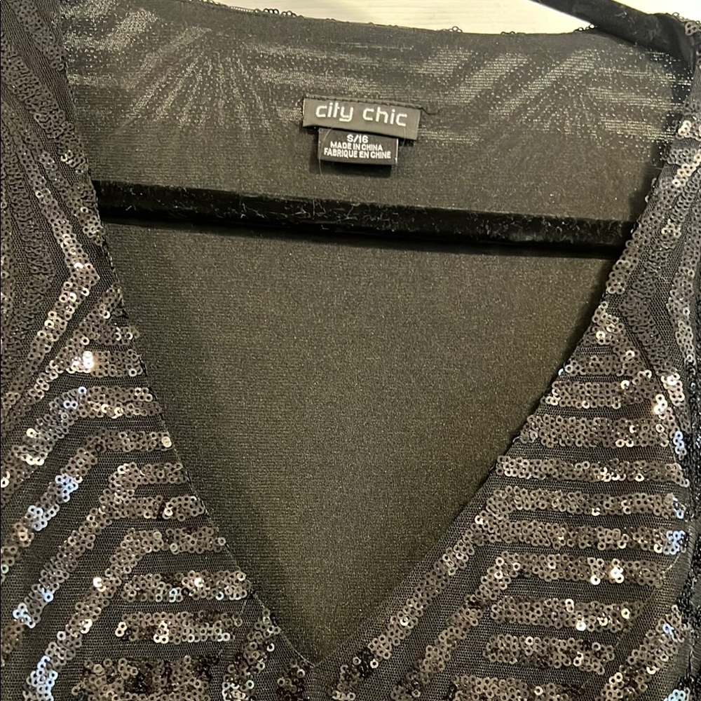Black Sequin V-Neck Dress - Picture 3 of 5
